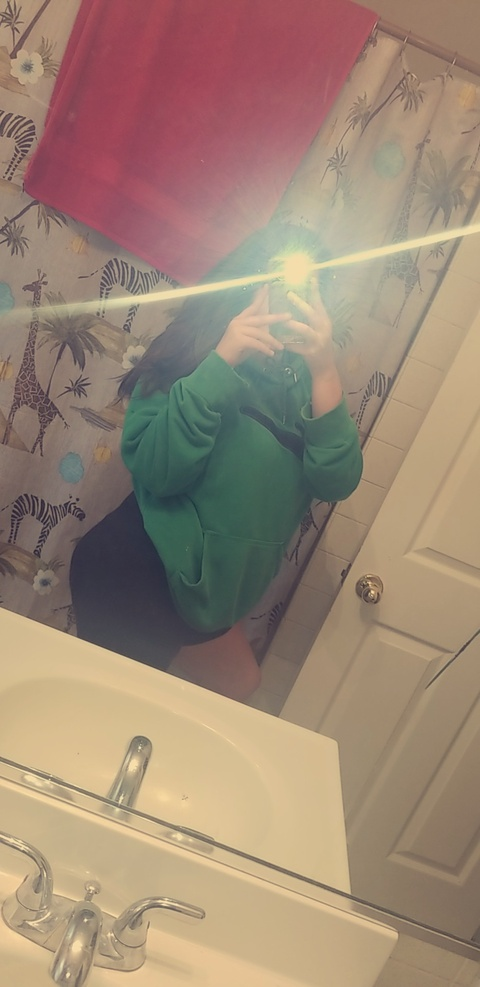 Kelsie Davis @kelsdd cover picture