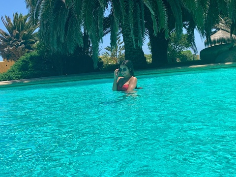 Francisca Abarza @kikaabarza cover picture