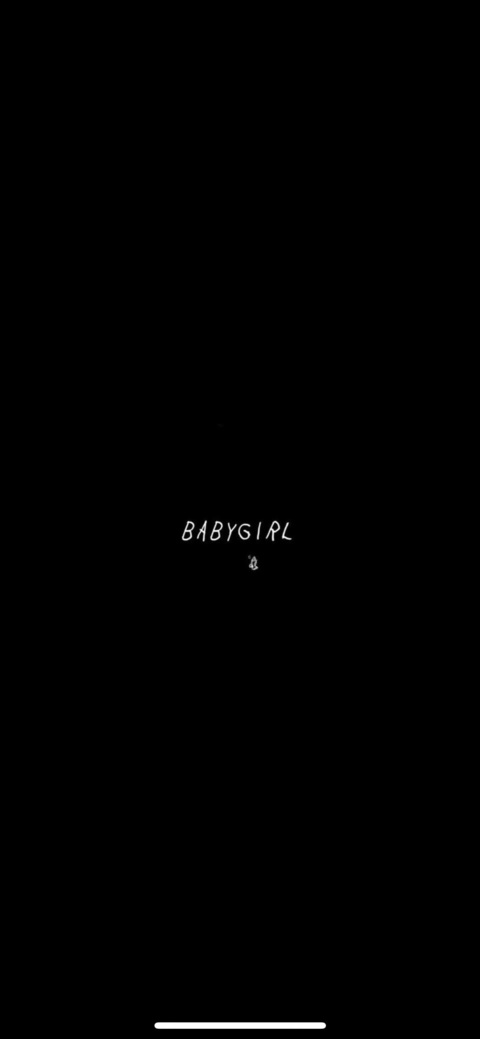 Kiana @kikileaks cover picture