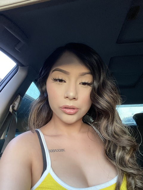 Kim @kimbby cover picture