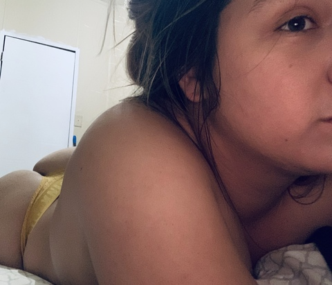 Kaley @kittenkaebae cover picture