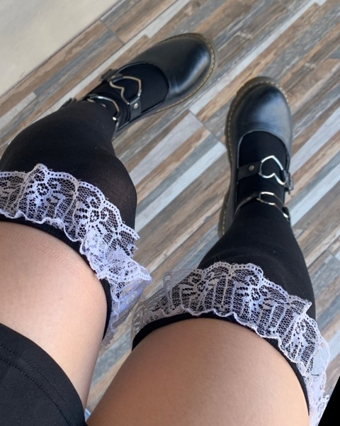 kit @kornkitten cover picture