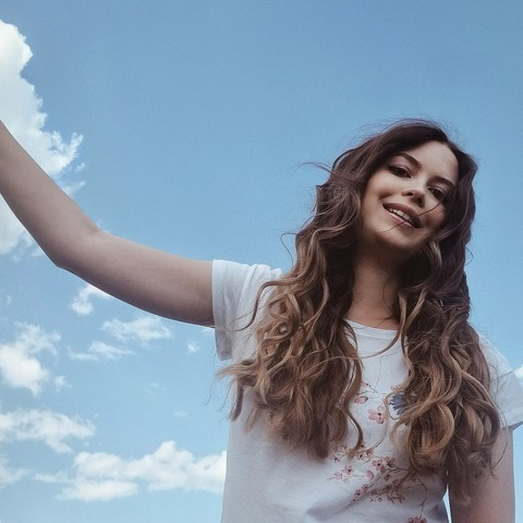 HAPPY HIPPIE @kristinamillens cover picture