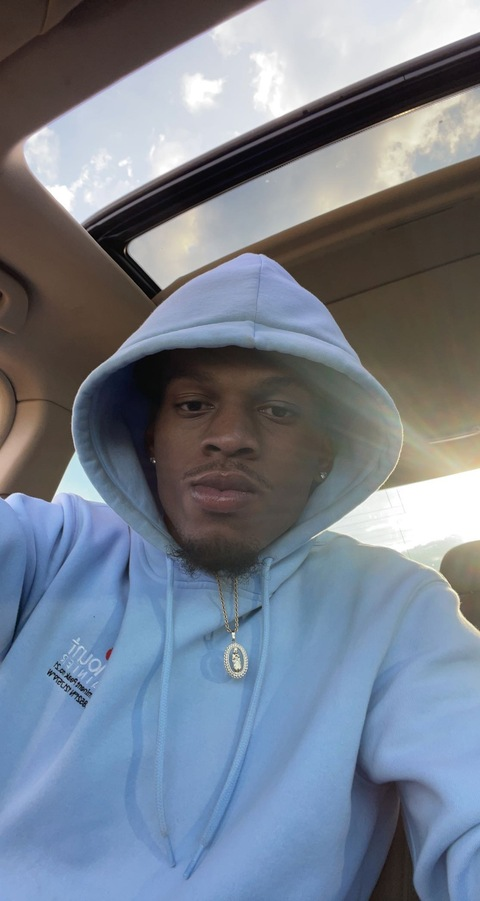 KxngDemetrius @kxngdemetrius cover picture