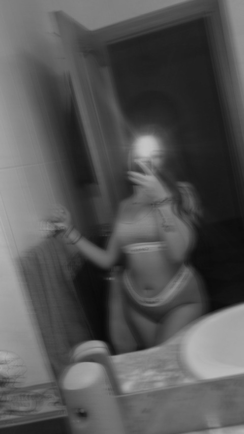 Spicy latina 😏😈 @latinaapicantee19 cover picture