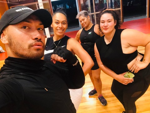 Lorrie @lawrence_heta cover picture