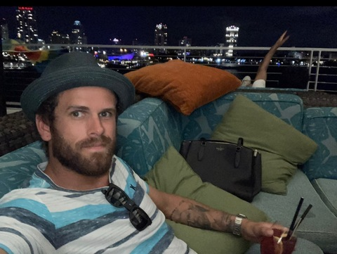 leosomers @leosomers cover picture