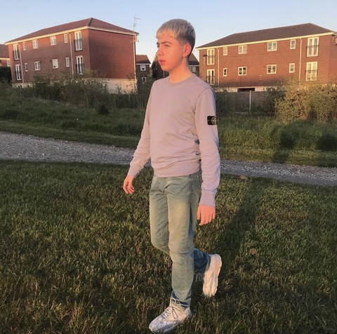 Lewis Byrne @lewisbyrne cover picture