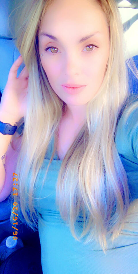 Lex @lexipie cover picture