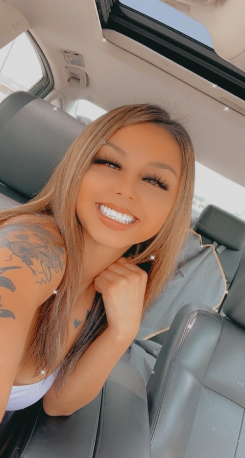 Lexxi @lexxiilipss cover picture