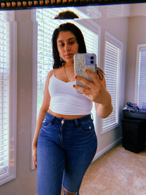 Liliana @lilianaaa cover picture