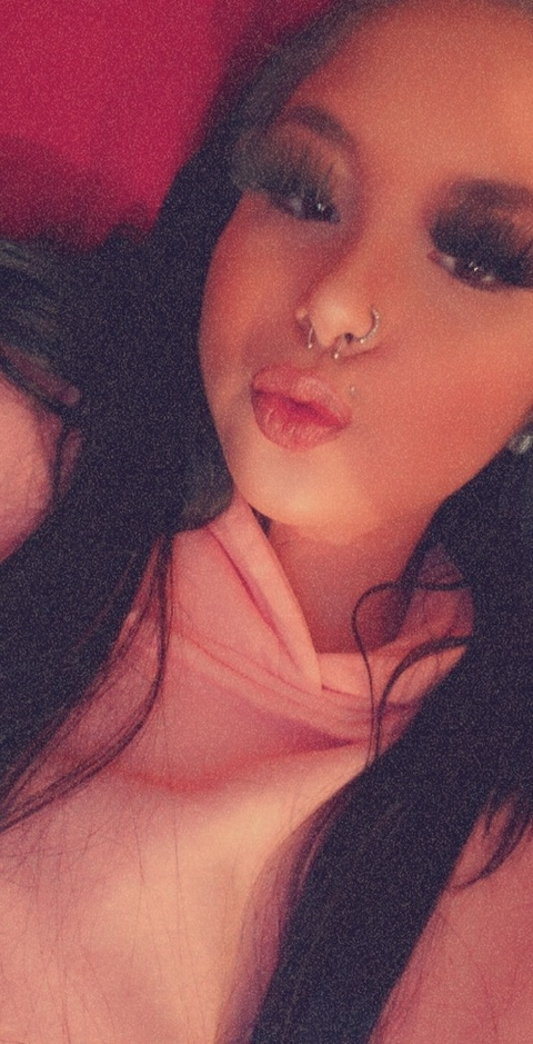 Perri Catina @lilshawttyy cover picture