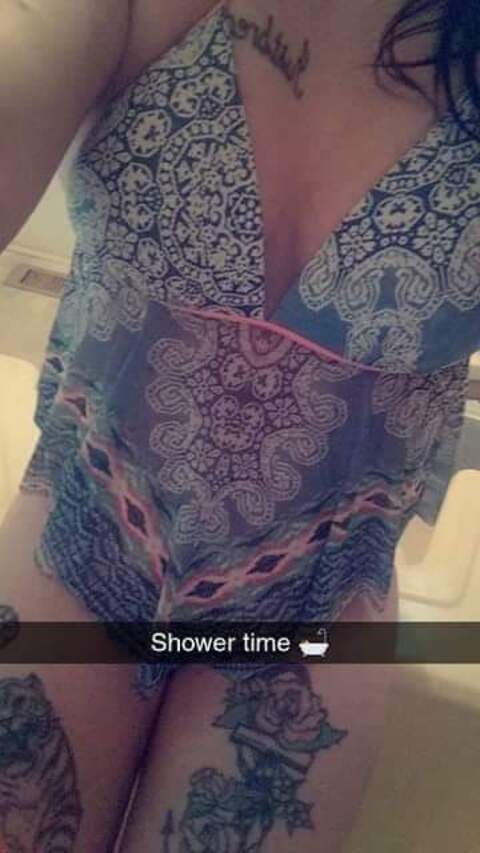 Lilybrooke @lilybrooke cover picture