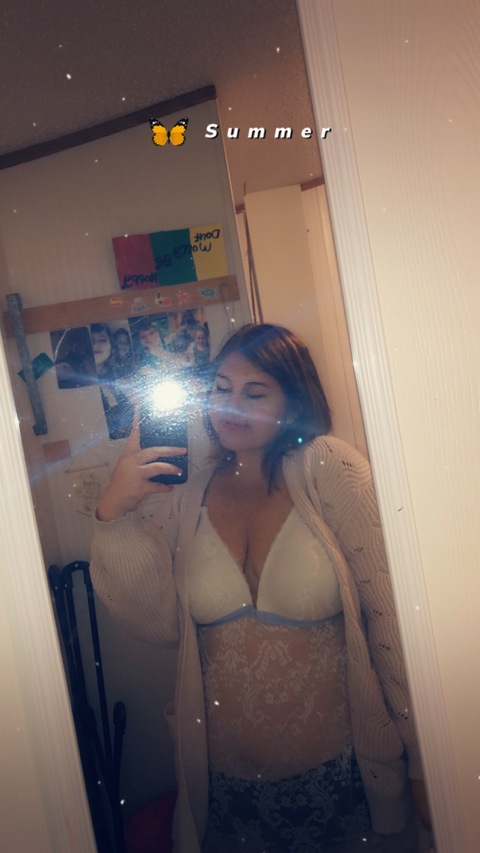 Olivia @livibaby cover picture