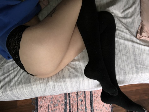 Olivia @livyrose cover picture