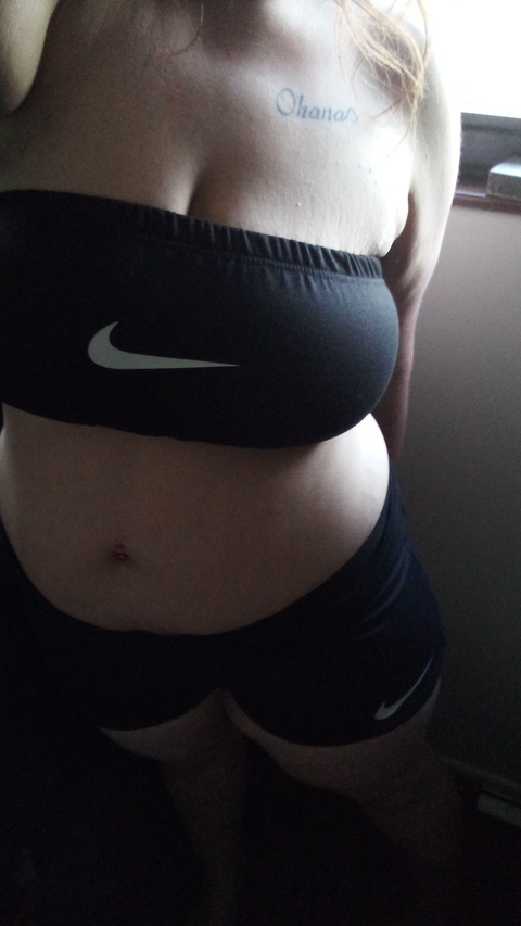 QueenB @love_callin_u_daddy cover picture