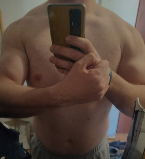 Emil @lovelivelifey cover picture