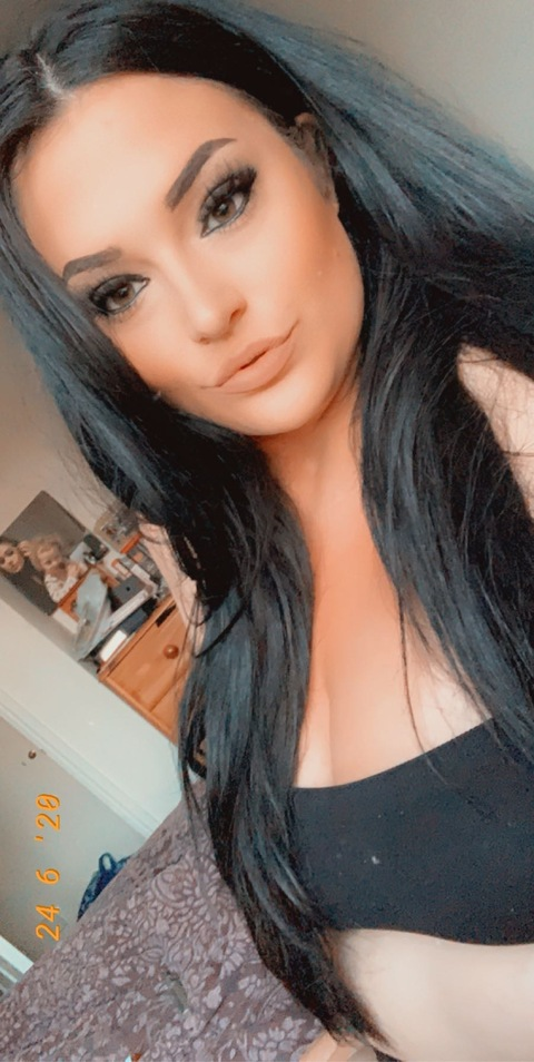 LucyRoseXX @lucyrosexxx cover picture