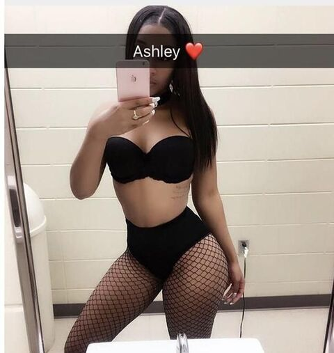 u8470542 @lulaa cover picture