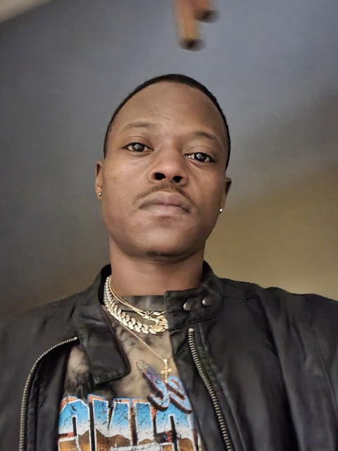 Mac Moe @macmoe7 cover picture