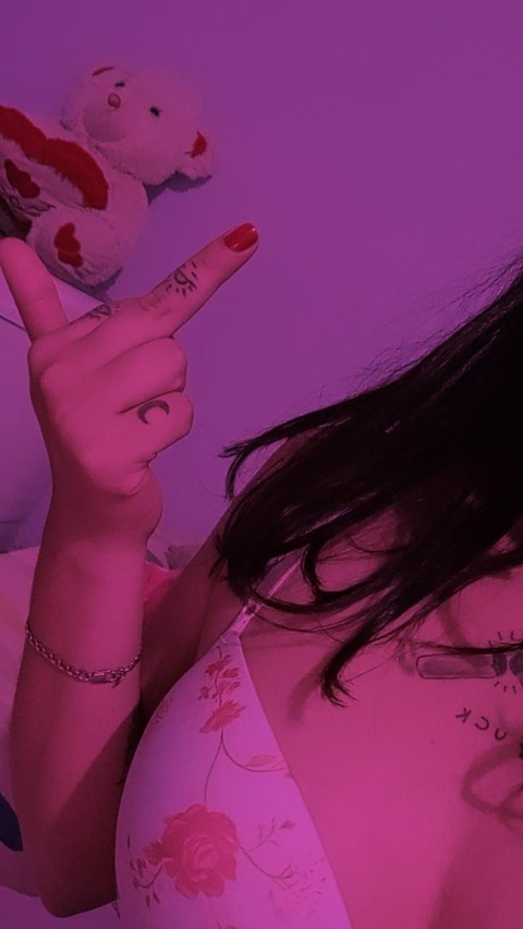 Amber @maguiherbel666 cover picture