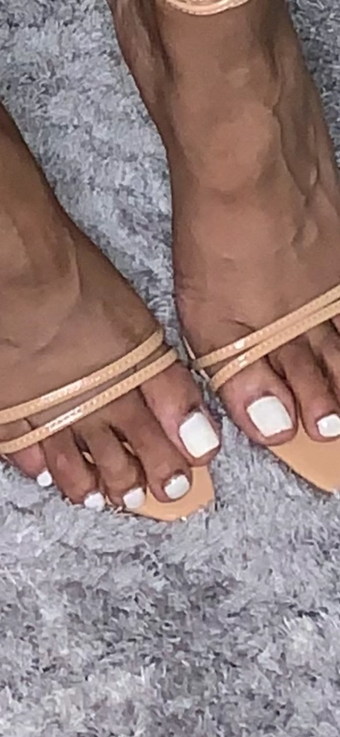 MS. Pretty Toes @makelovetomyfeet cover picture