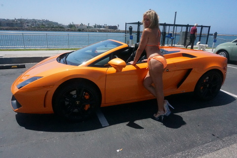 Lenna @mamagotback cover picture