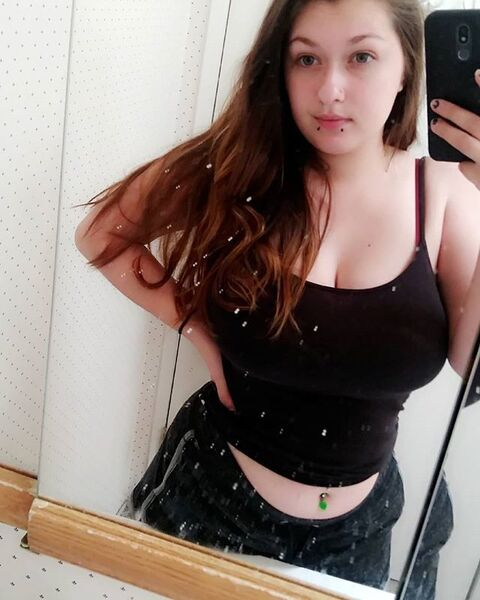 Mara Estrada @maramay101 cover picture