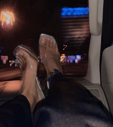 Mariana Verde @marianaverde cover picture