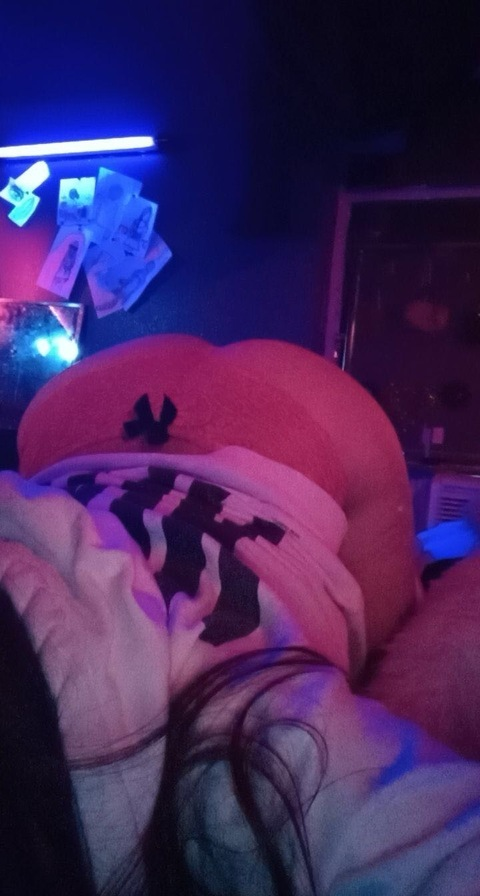 Mariah @mariehellsinki cover picture