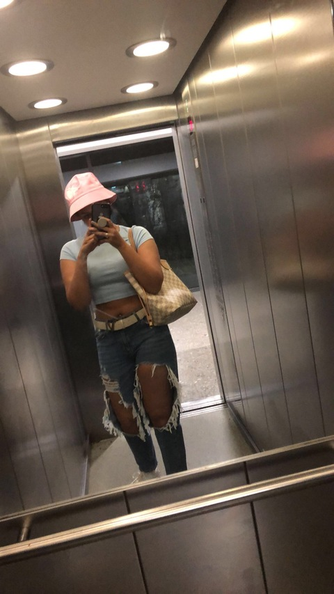 Mariya Jabkova @mariyajabkov cover picture