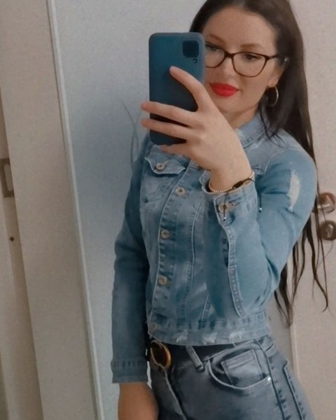 Maria Roxana @marya.bruneta cover picture