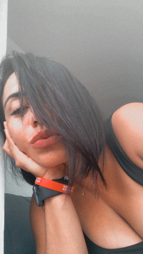 Diana Milena @maylena cover picture