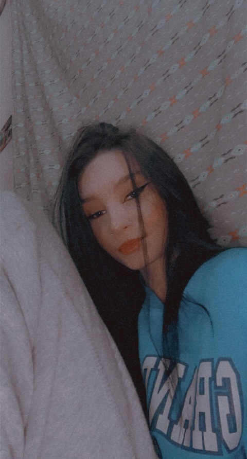 megan irene @megvank cover picture