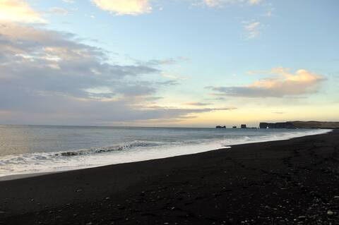 Vanessa @melancholiax cover picture