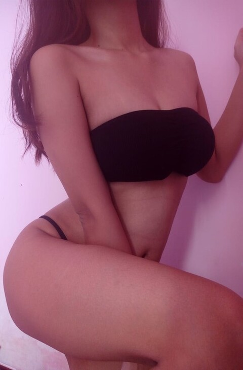 Melina @melina.maybe cover picture