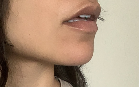 Mia @mianikolle cover picture