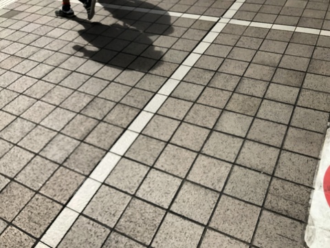 Liker @mikan cover picture