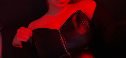 Miss Sif @miss.sif cover picture