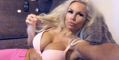 Malena @mmissss cover picture