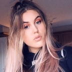 mollyfay Profile Picture