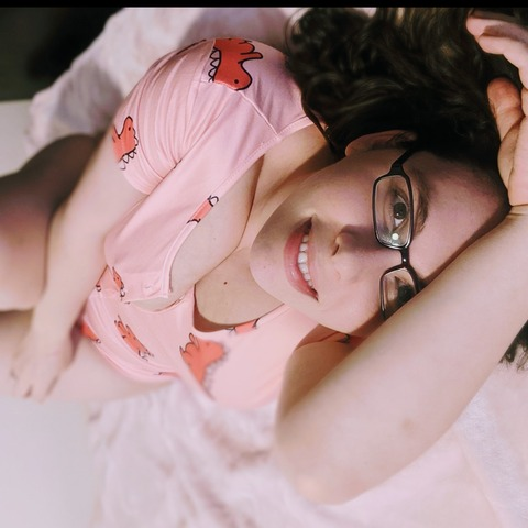 MomNextDoorVIP @momnextdoorvip cover picture