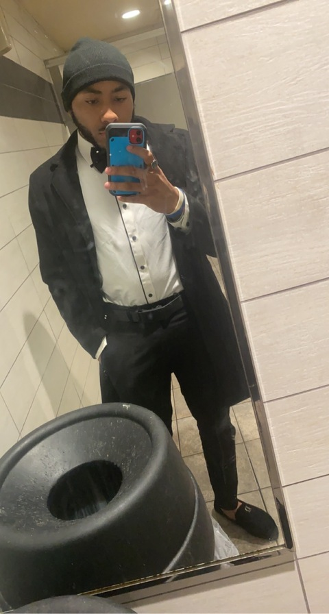 Monty Mellow @montymellow cover picture