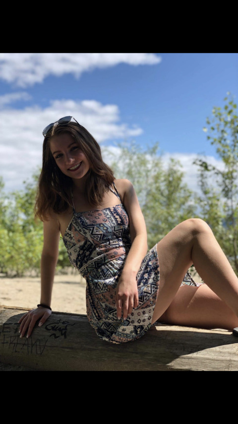 Paige @moonlightfeelings cover picture