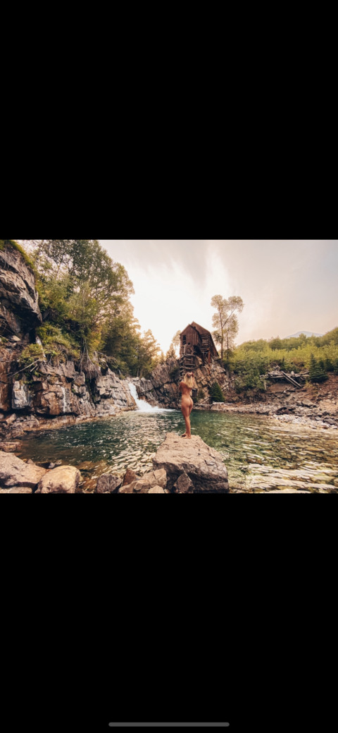 Moxie Rian @moxie.rian cover picture