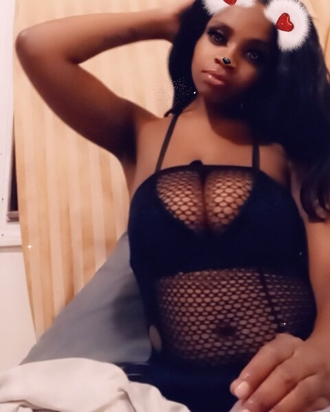 Mizzwetwet @msscorpio cover picture