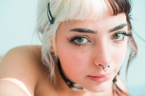 Naked Babes @nakedbabeseu cover picture