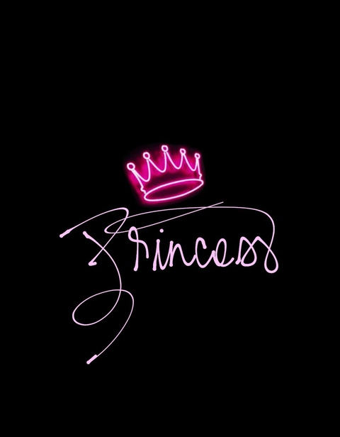 Nichol @nichol21 cover picture