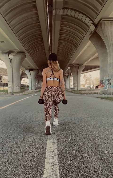 Nikola @nickyduris cover picture