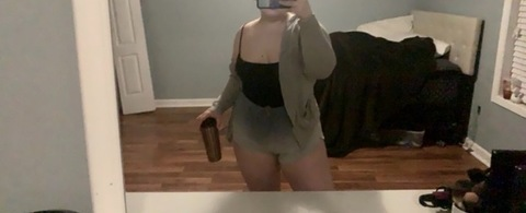 nikki💘 @nikki.b cover picture